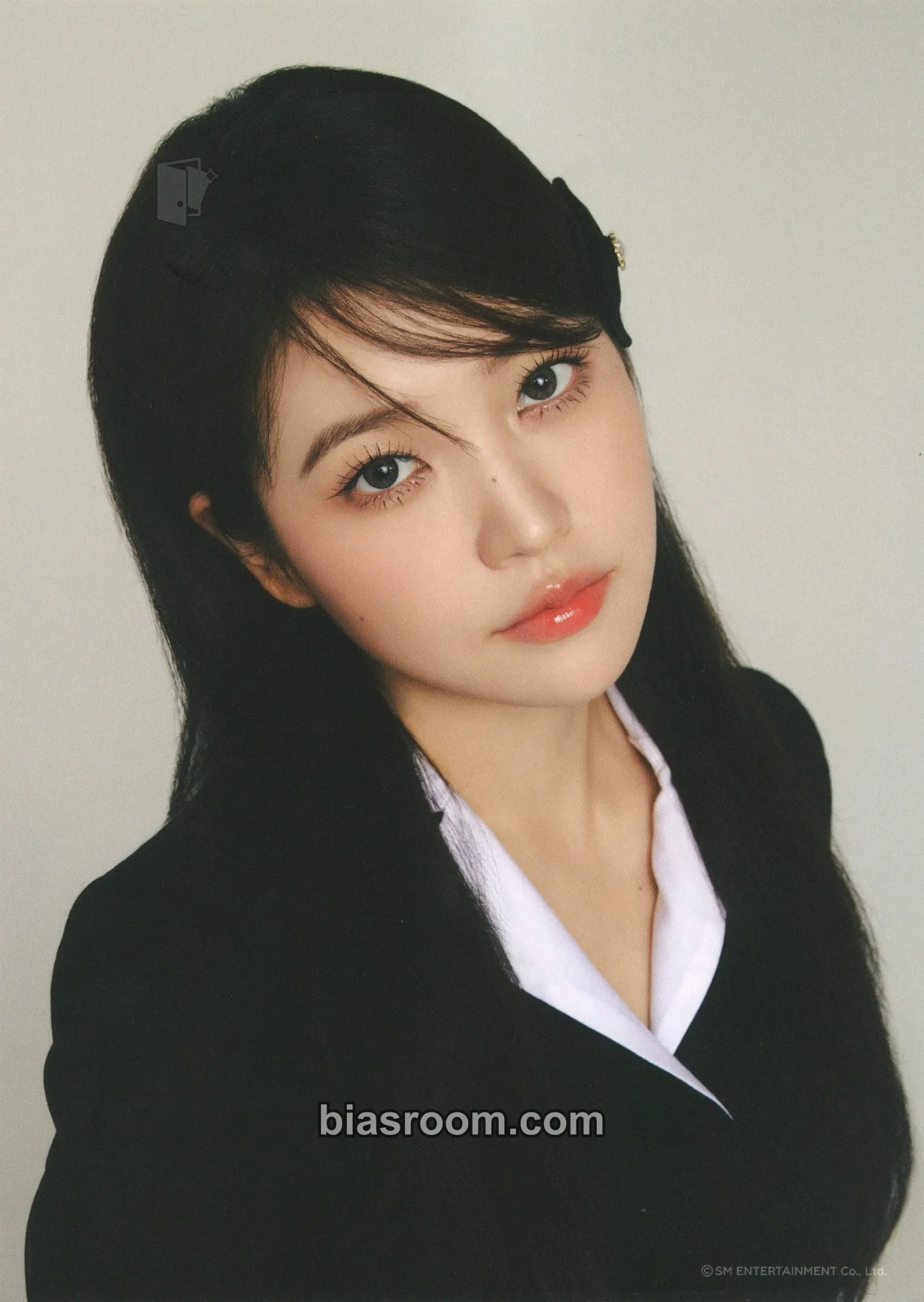Yeri 2024 Season's Greetings Photocard - Red Velvet - Red Velvet K-pop photocard
