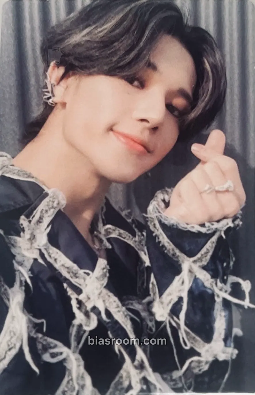 Wooyoung KQ Shop Wish Bracelet Photocard - ATEEZ - ATEEZ K-pop photocard