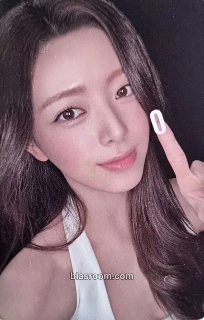 Yuna Motto Photocard - ITZY - ITZY K-pop photocard