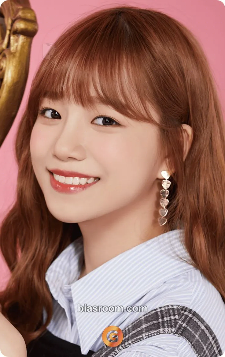 Jo Yuri IZ*ONE X Gmarket Photocard - IZ*ONE - IZ*ONE K-pop photocard