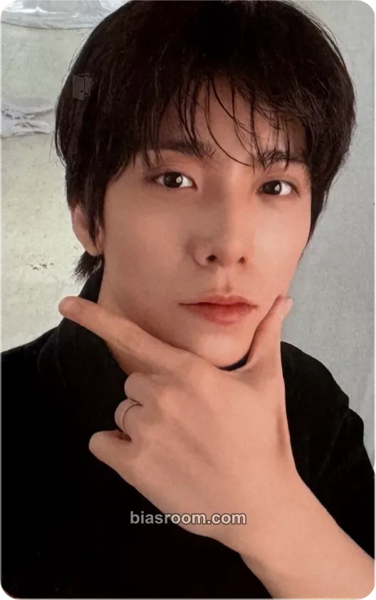 Hwiyoung About Love Photocard - SF9 - SF9 K-pop photocard