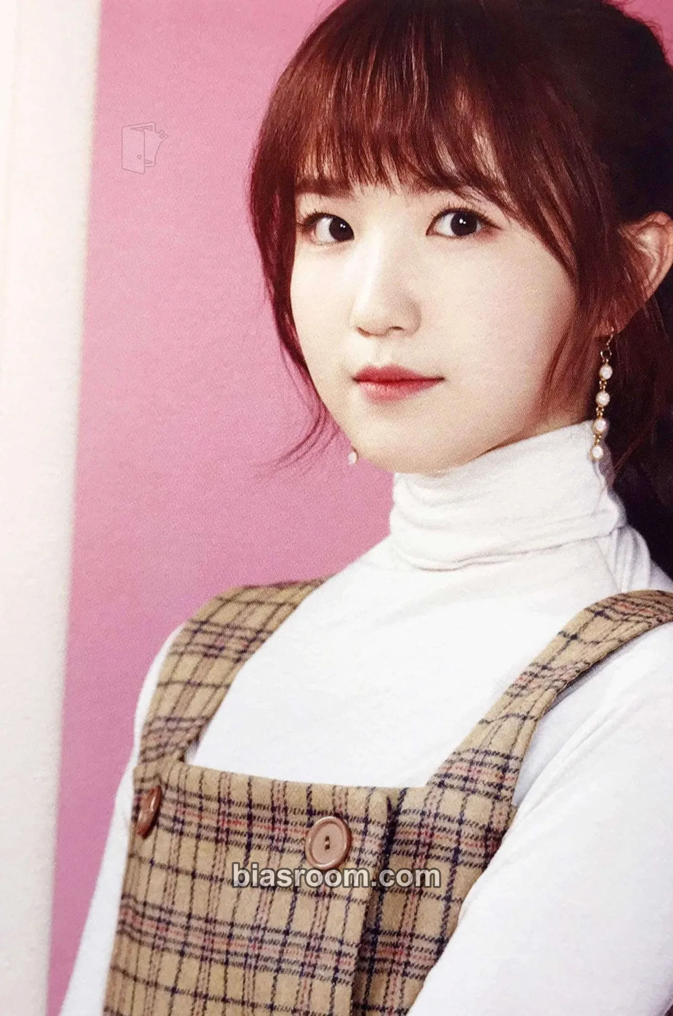 Hitomi IZ*ONE X Gmarket Photocard - IZ*ONE - IZ*ONE K-pop photocard