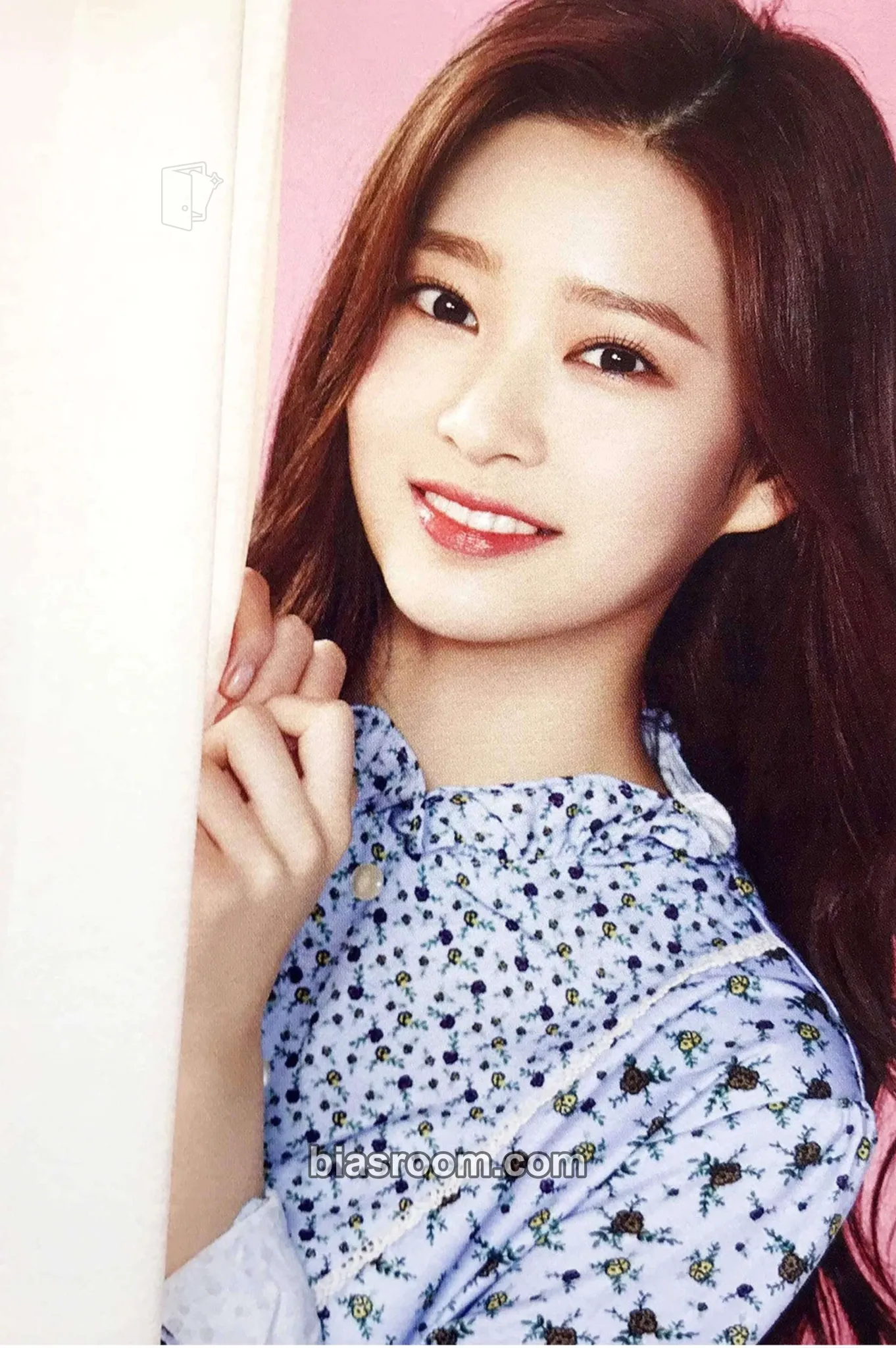 Minju IZ*ONE X Gmarket Photocard - IZ*ONE - IZ*ONE K-pop photocard