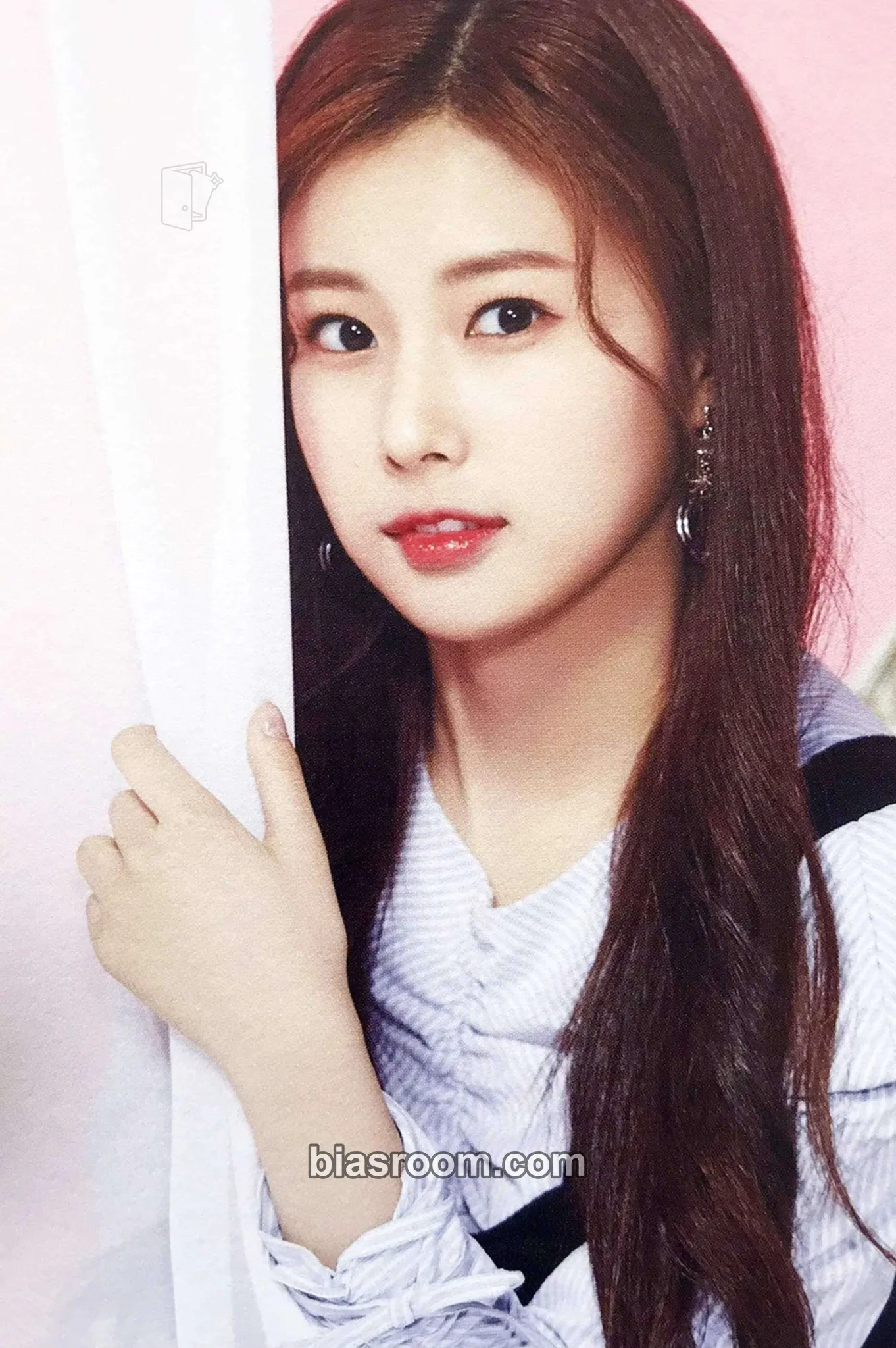 Hyewon IZ*ONE X Gmarket Photocard - IZ*ONE - IZ*ONE K-pop photocard