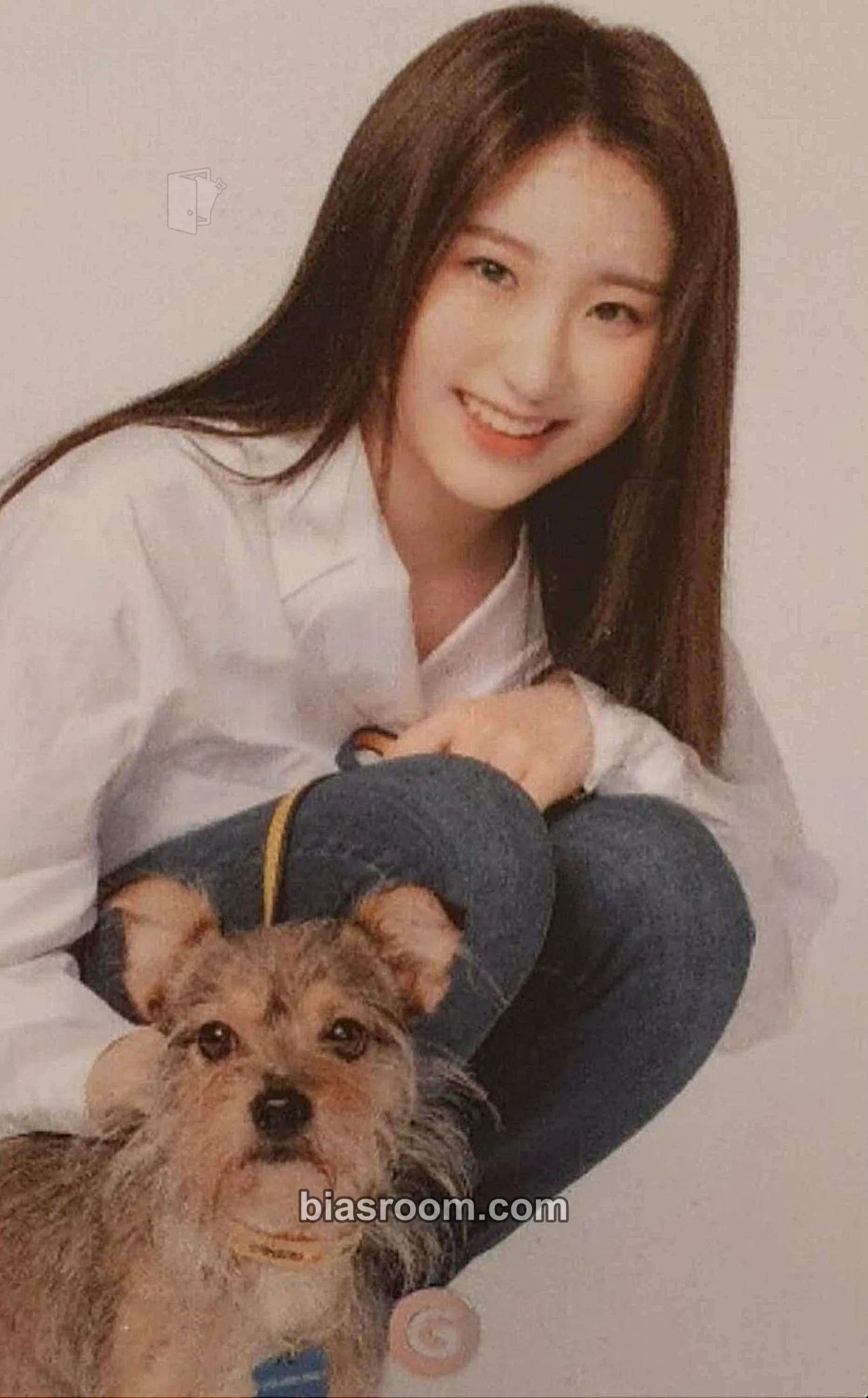 Lee Chaeyeon IZ*ONE X Gmarket Photocard - IZ*ONE - IZ*ONE K-pop photocard