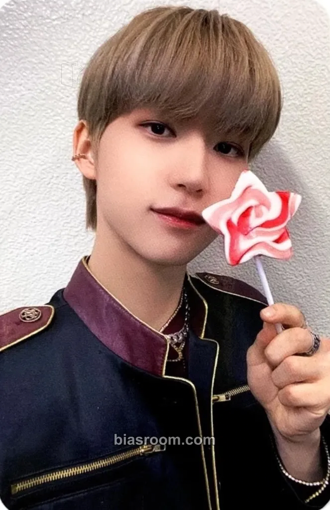Hwi WAY UP Photocard - TNX - TNX K-pop photocard