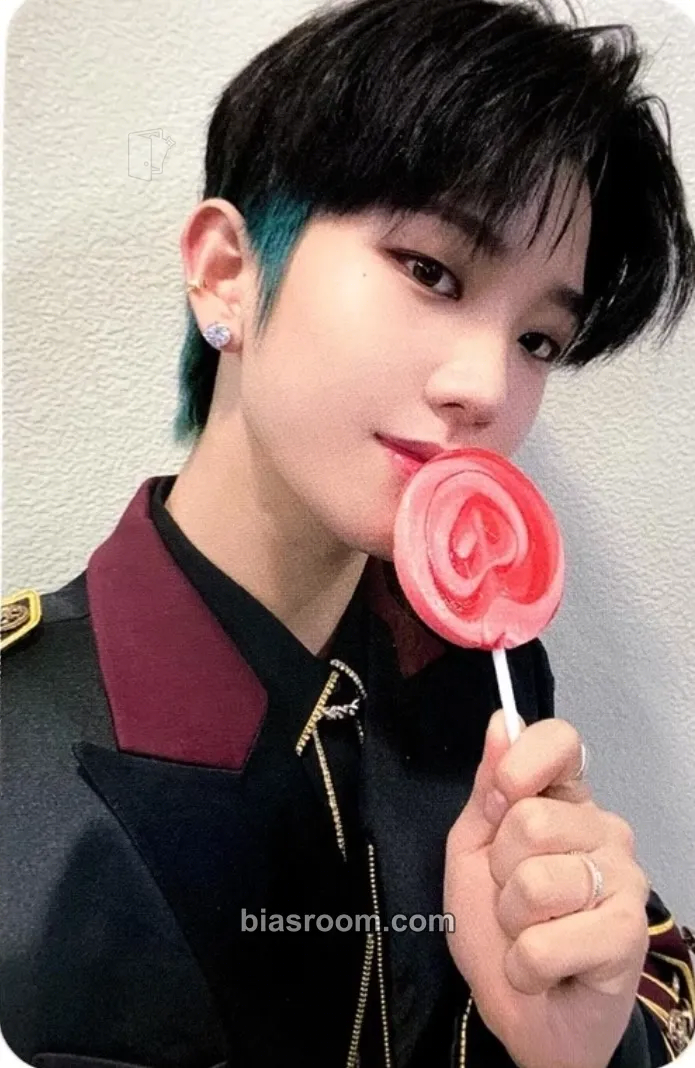 Sungjun WAY UP Photocard - TNX - TNX K-pop photocard