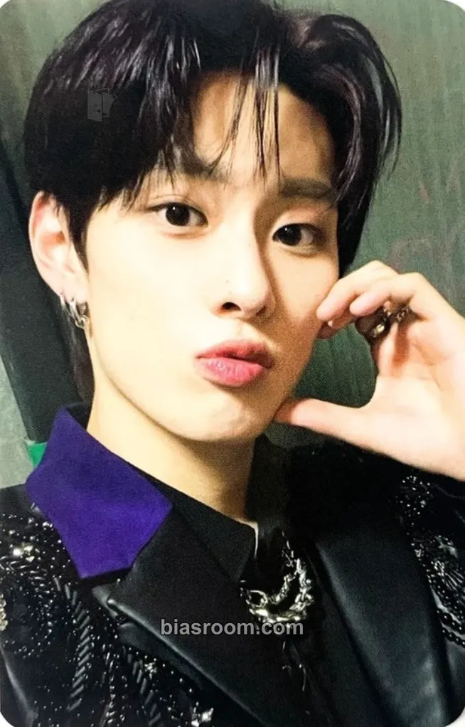 Kyungjun WAY UP Photocard - TNX - TNX K-pop photocard