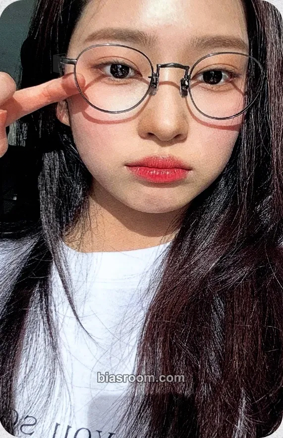 Minju 1st Photobook - Pro Memoria Photocard - Kim Minju - Kim Minju K-pop photocard