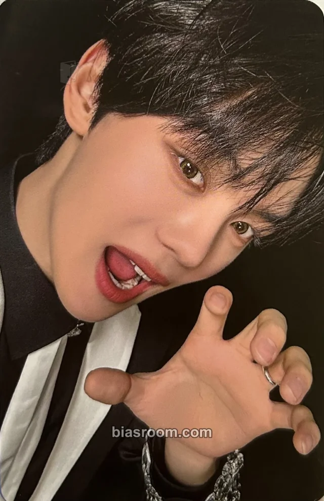 ZEROBASEONE - Gyuvin - 2024 The First Tour [Timeless World] Event trading card A version