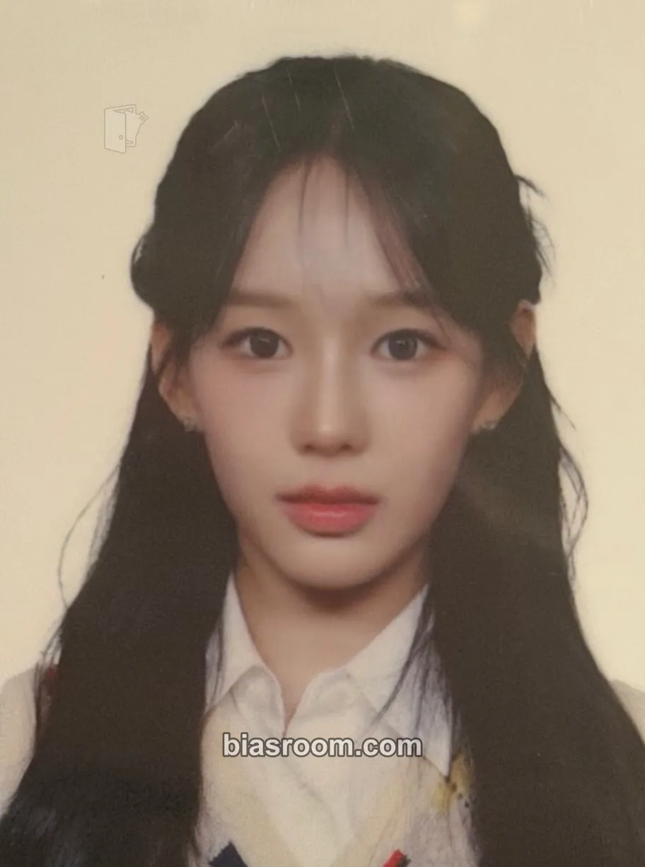 Ryu Sarang BEEP Photocard - izna - izna K-pop photocard