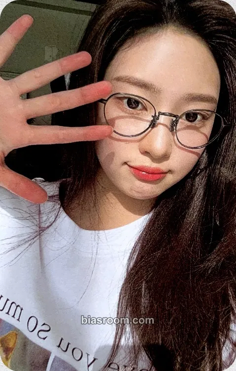 Minju 1st Photobook - Pro Memoria Photocard - Kim Minju - Kim Minju K-pop photocard