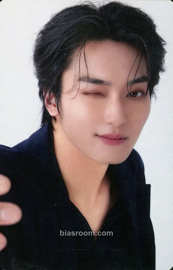 Taeyoung SHOW OFF Photocard - CRAVITY - CRAVITY K-pop photocard