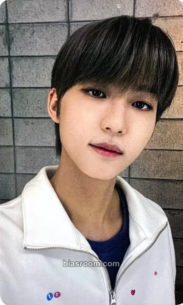 Hwi WAY UP Photocard - TNX - TNX K-pop photocard