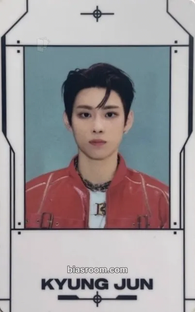 Kyungjun WAY UP Photocard - TNX - TNX K-pop photocard