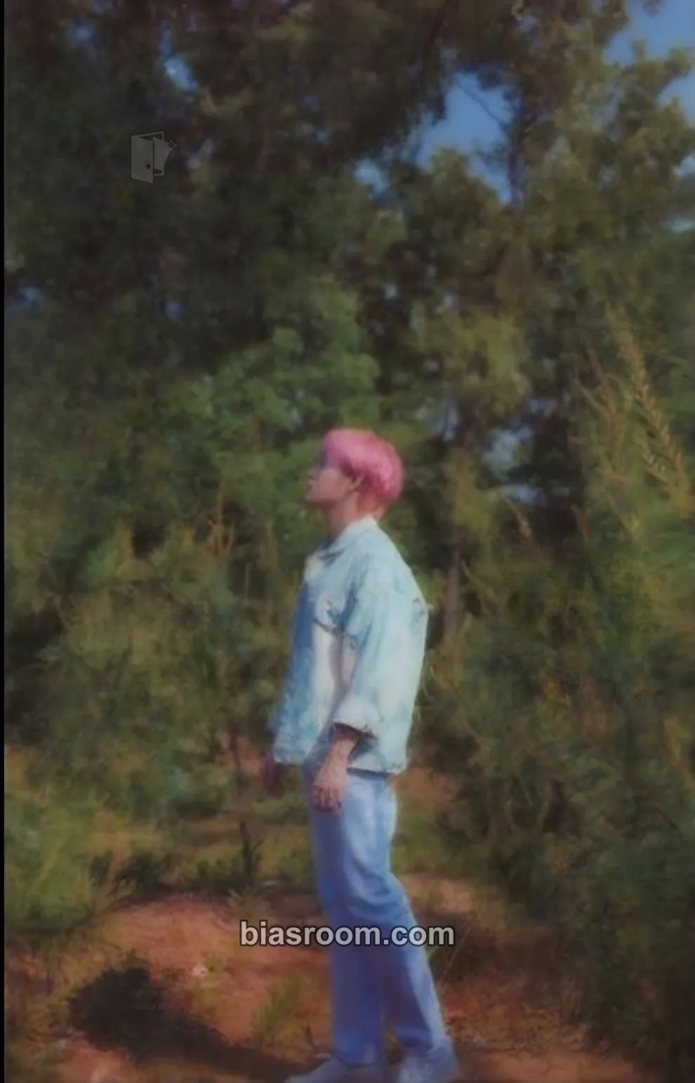 Ha Sung Woon Sneakers Photocard - Ha Sung Woon K-pop photocard