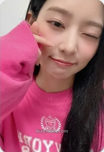 Minju Citybreeze X Kim Minju Photocard - Kim Minju - Kim Minju K-pop photocard