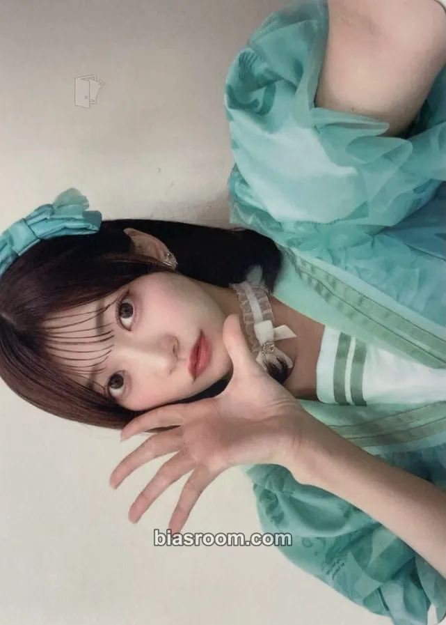 Kana Itakura Random Trading Cards Ver.6 Photocard - Cutie Street - Cutie Street K-pop photocard