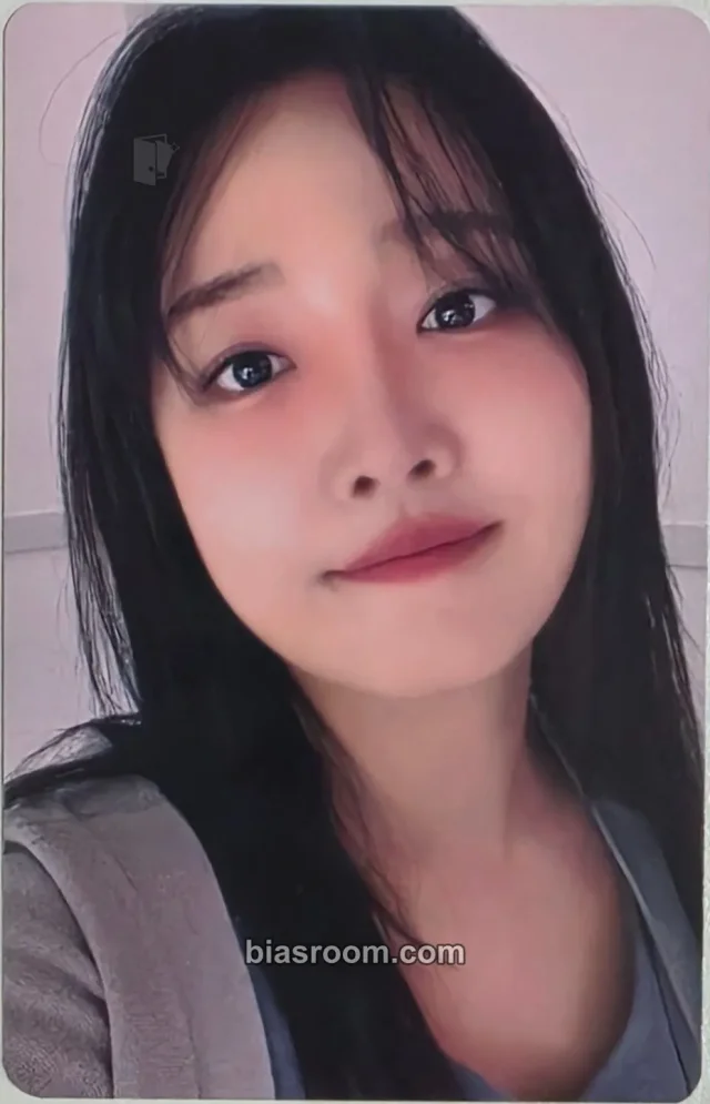 Younha - Younha - SUB CHARACTER Album A version album photocard