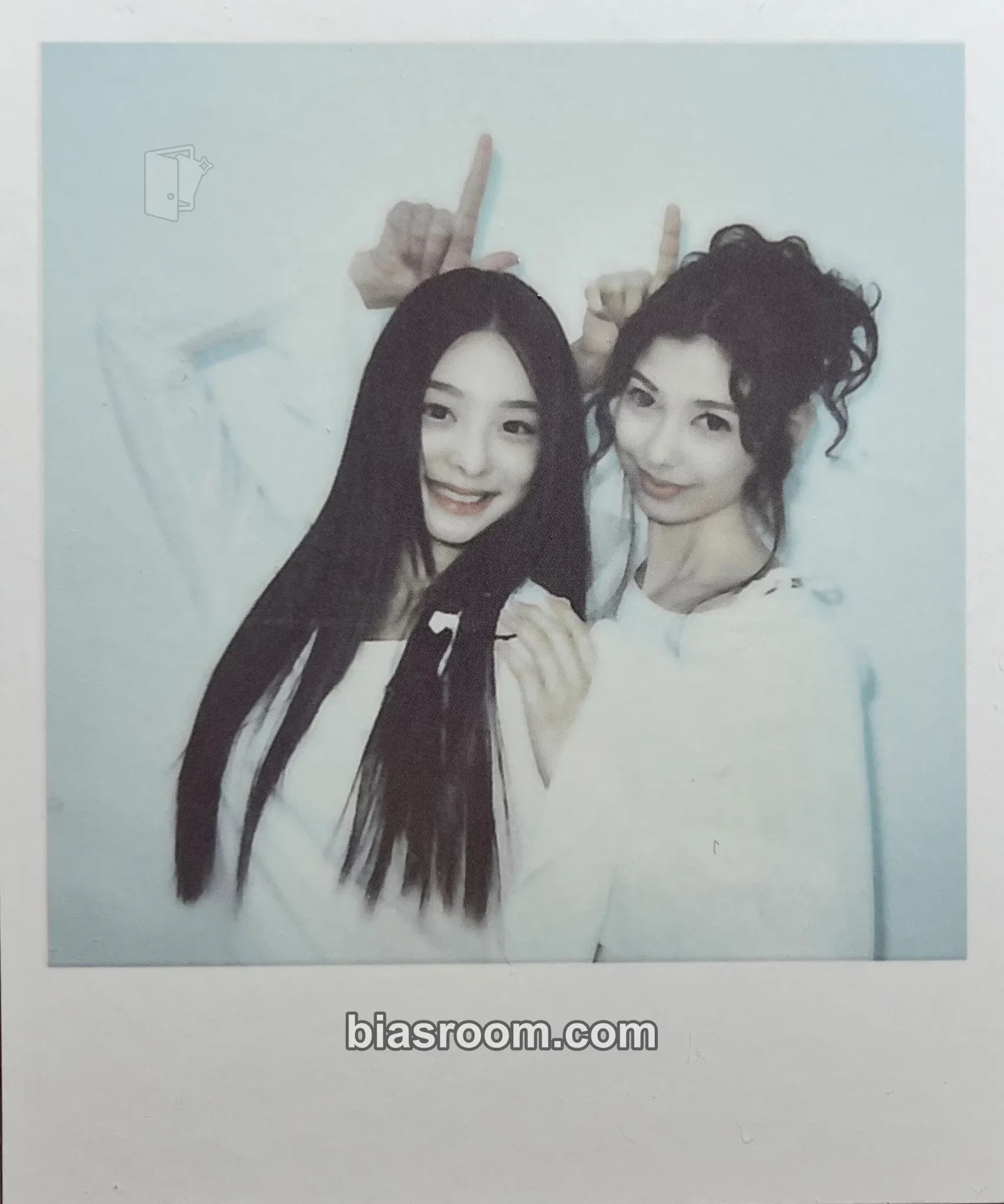 Plot Twist Photocard - AtHeart - AtHeart K-pop photocard
