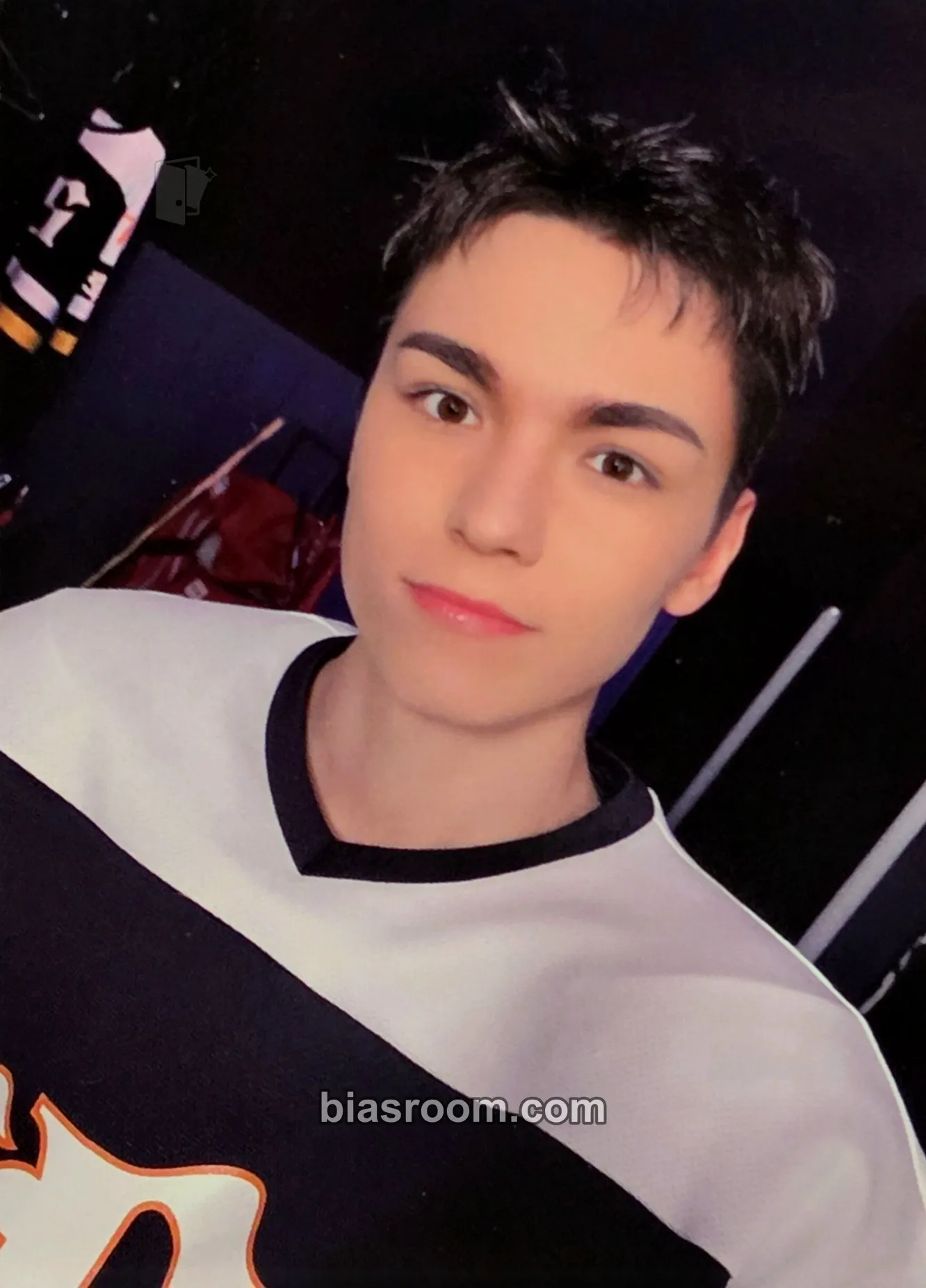 Vernon 2025 Seventeen's Home Merchandise Photocard - SEVENTEEN - SEVENTEEN K-pop photocard