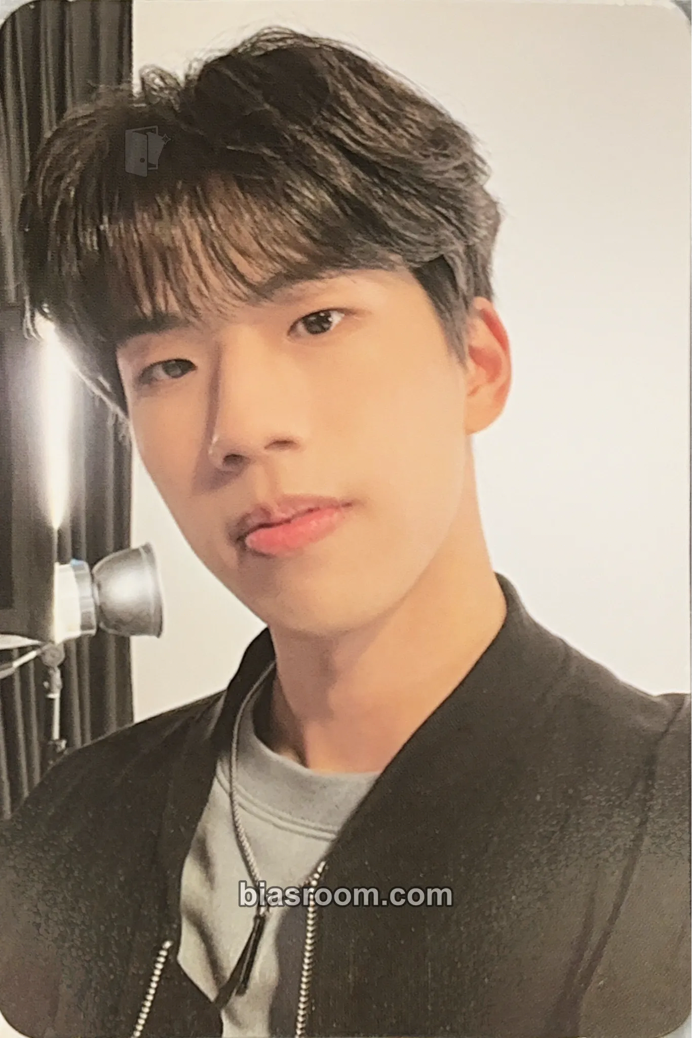 Ju Won Unforgettable Photocard - Oyster - Oyster K-pop photocard