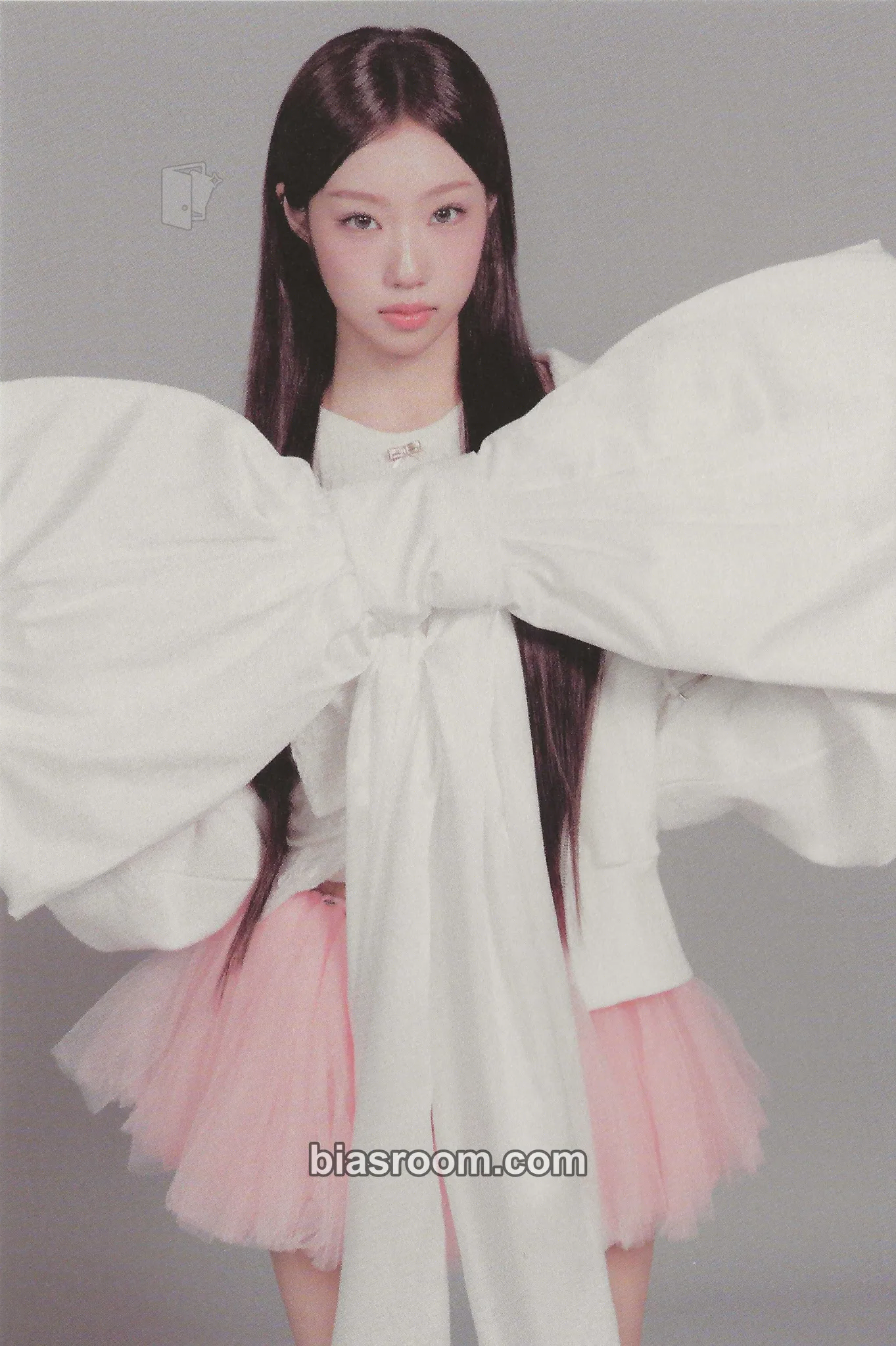 Choi Jungeun 2026 Season’s Greetings: <365 Knots> Photocard - izna - izna K-pop photocard