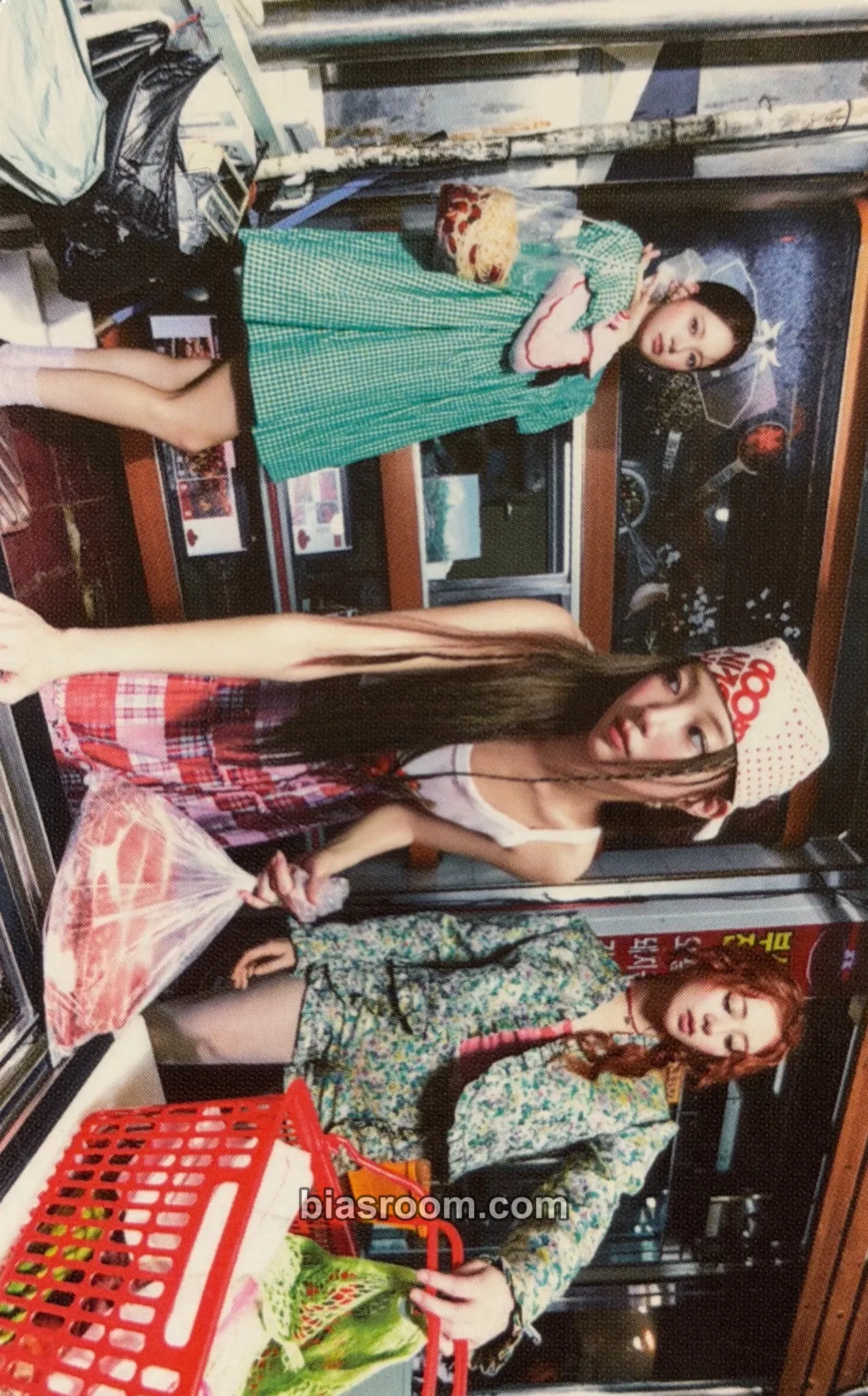 SPAGHETTI Photocard - LE SSERAFIM - LE SSERAFIM K-pop photocard