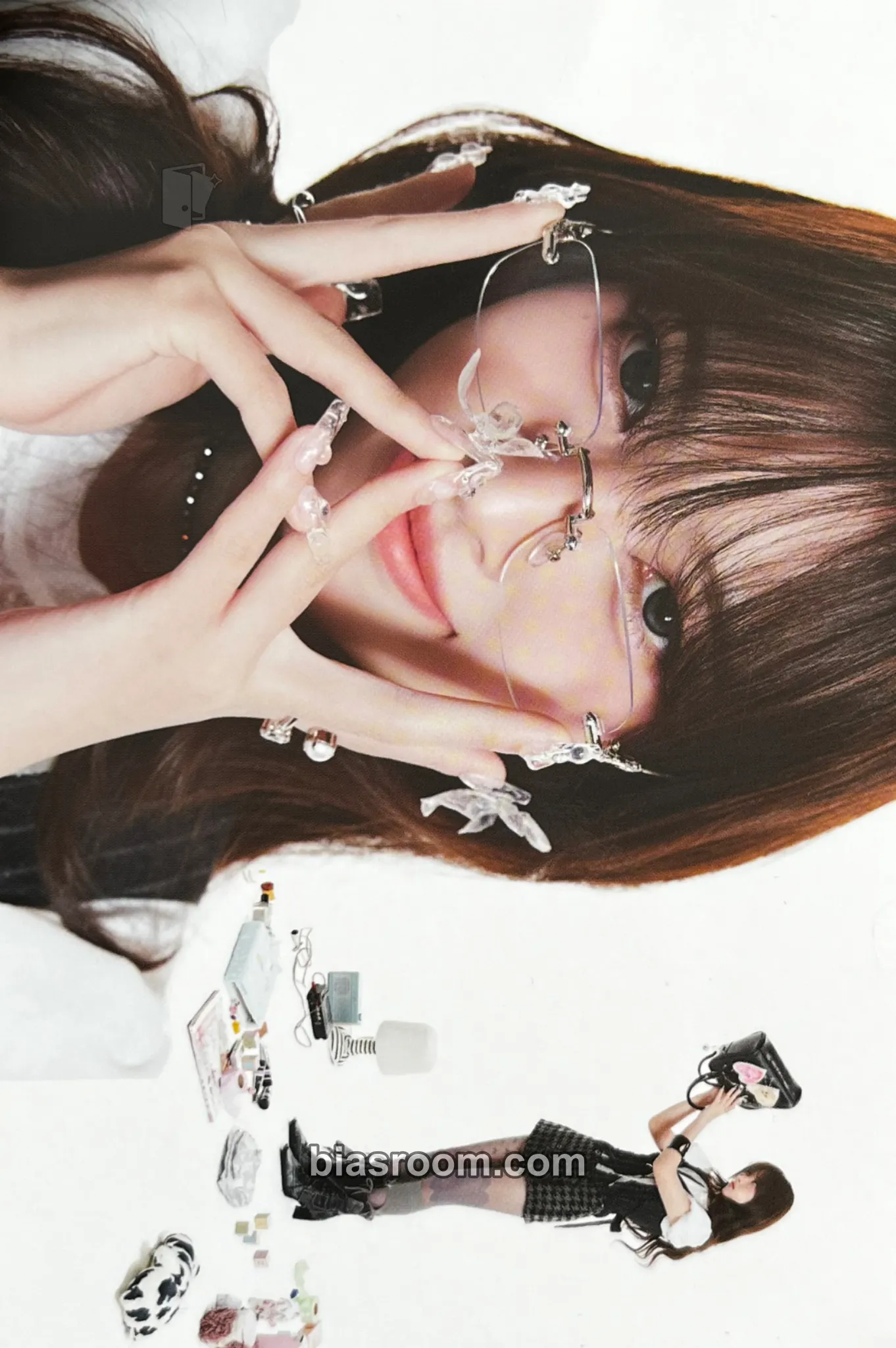 May Glow Up Photocard - RESCENE - RESCENE K-pop photocard