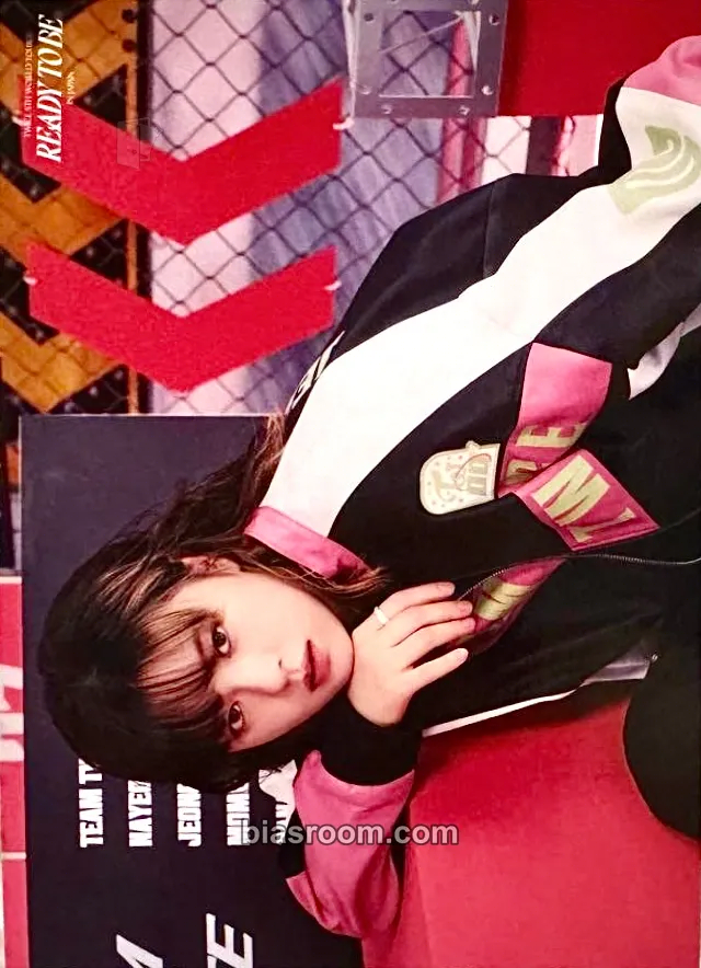 Jeongyeon TWICE 5th World Tour Ready to Be Photocard - TWICE - TWICE K-pop photocard