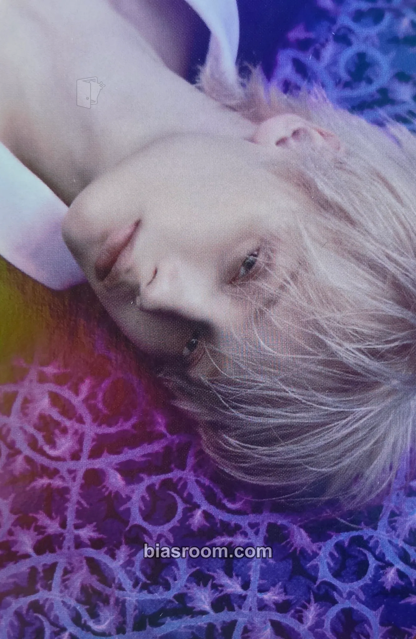 Huening Kai 7TH YEAR: A Moment of Stillness in the Thorns Photocard - TOMORROW X TOGETHER - TOMORROW X TOGETHER K-pop photocard