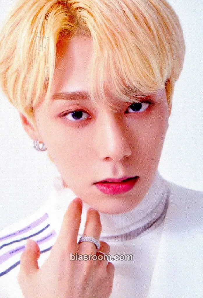 Hwanwoong BLACK MIRROR Photocard - ONEUS - ONEUS K-pop photocard