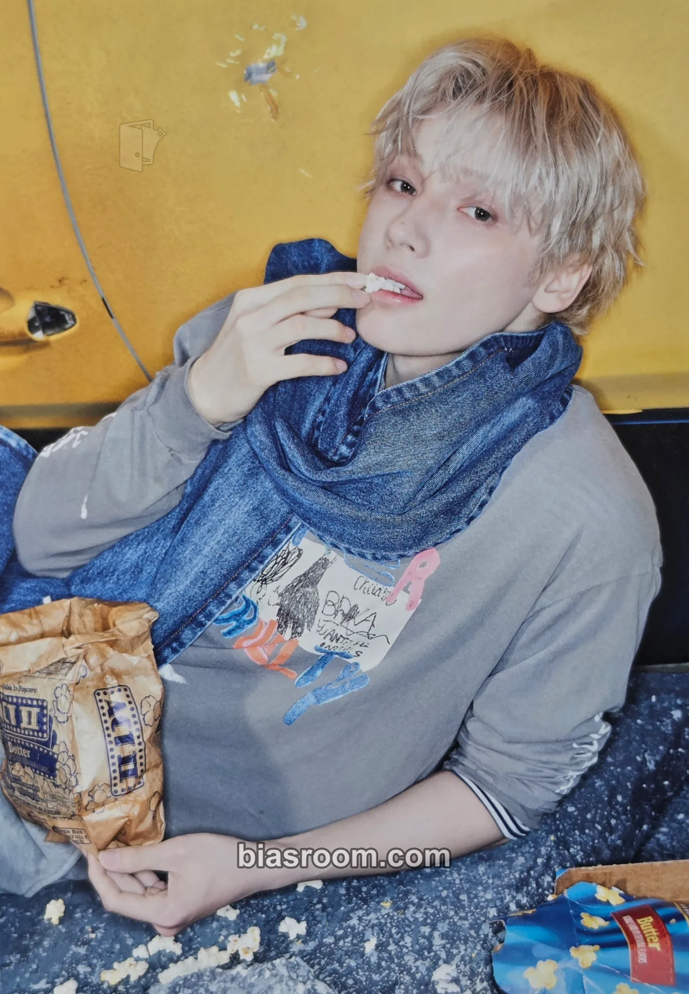 Huening Kai 7TH YEAR: A Moment of Stillness in the Thorns Photocard - TOMORROW X TOGETHER - TOMORROW X TOGETHER K-pop photocard