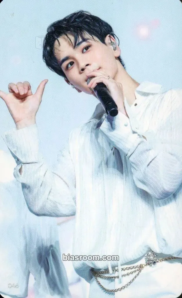 Issei Mamehara 2023 2ND ARENA LIVE TOUR - 'BEYOND THE DARK:RISE in KYOCERA DOME OSAKA' Photocard - JO1 - JO1 K-pop photocard