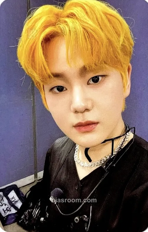 Hyunsoo WAY UP Photocard - TNX - TNX K-pop photocard