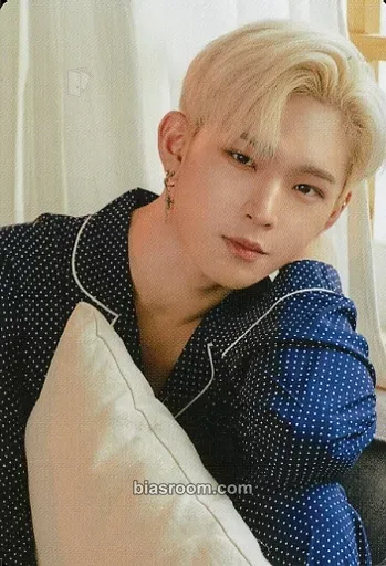 Leedo ONEUS POPUP STORE: US ROOM Photocard - ONEUS - ONEUS K-pop photocard