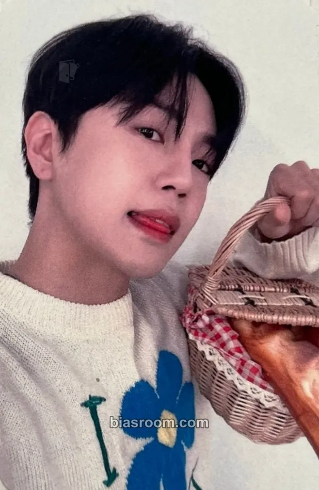 Lee Jiham My Girl : ‘My Choice’ Photocard - A.C.E - A.C.E K-pop photocard