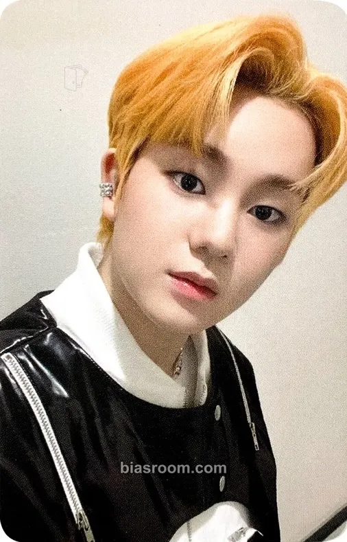 Hyunsoo WAY UP Photocard - TNX - TNX K-pop photocard