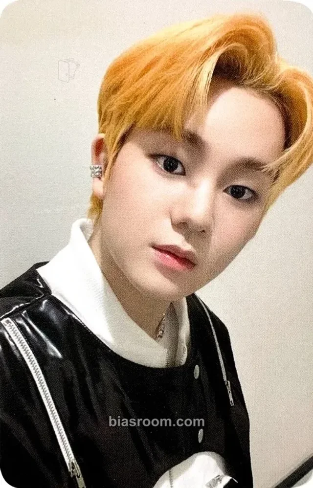 TNX - Hyunsoo - WAY UP Album ktown4u pop-up store lucky draw