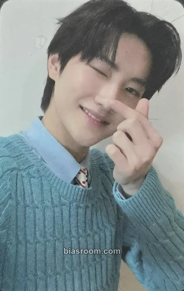 TNX - Taehun - WAY UP  Album hello82 signed album event pob (pre-order benefit)