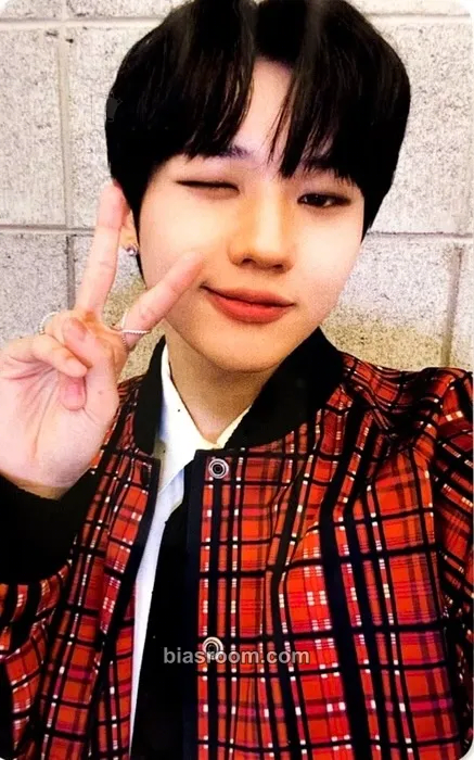 Junhyeok WAY UP Photocard - TNX - TNX K-pop photocard