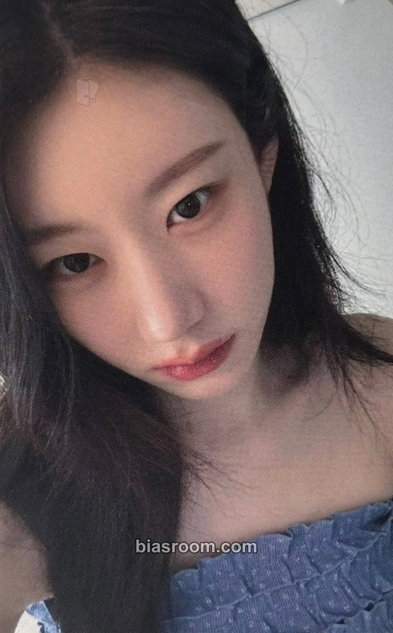 Chaeryeong Motto Photocard - ITZY - ITZY K-pop photocard