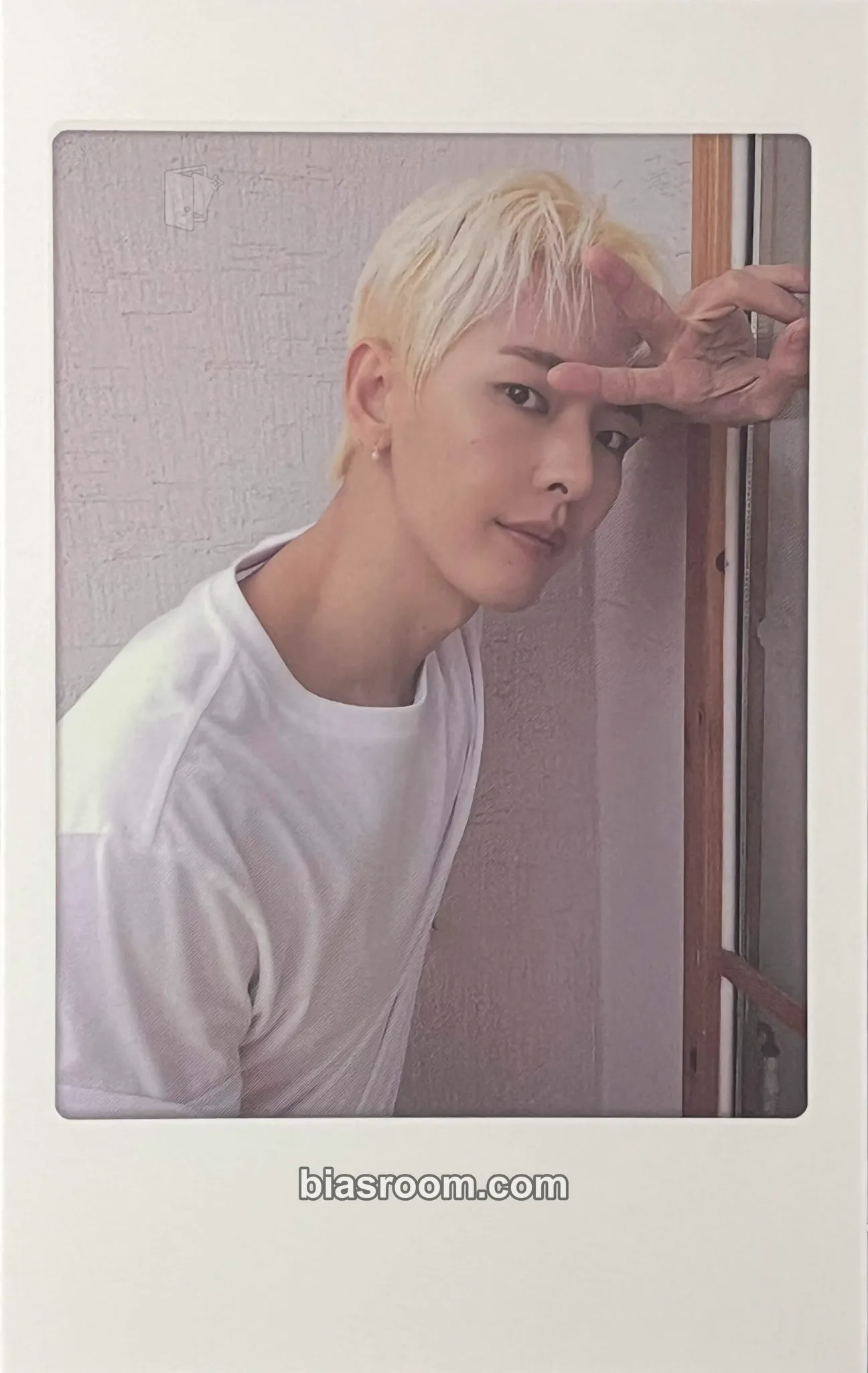 KB 2025 Season's Greetings - take a mOment Photocard - OnlyOneOf - OnlyOneOf K-pop photocard
