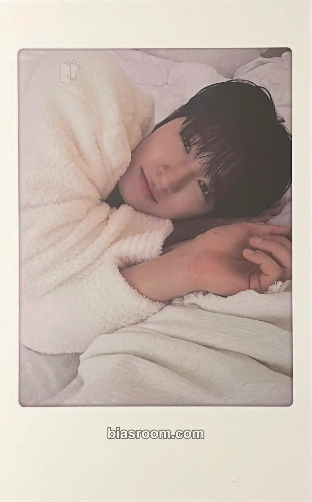 JunJi 2025 Season's Greetings - take a mOment Photocard - OnlyOneOf - OnlyOneOf K-pop photocard