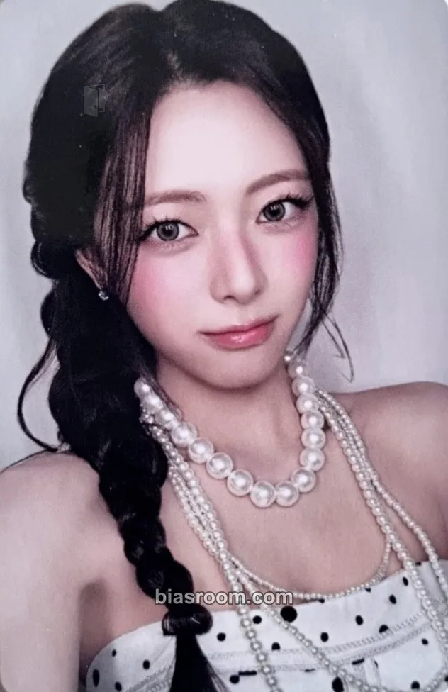Yuna Motto Photocard - ITZY - ITZY K-pop photocard