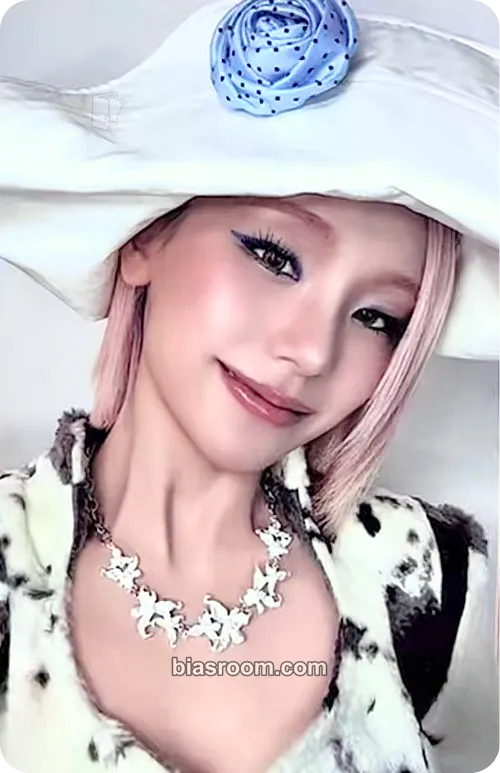 Yeji Motto Photocard - ITZY - ITZY K-pop photocard