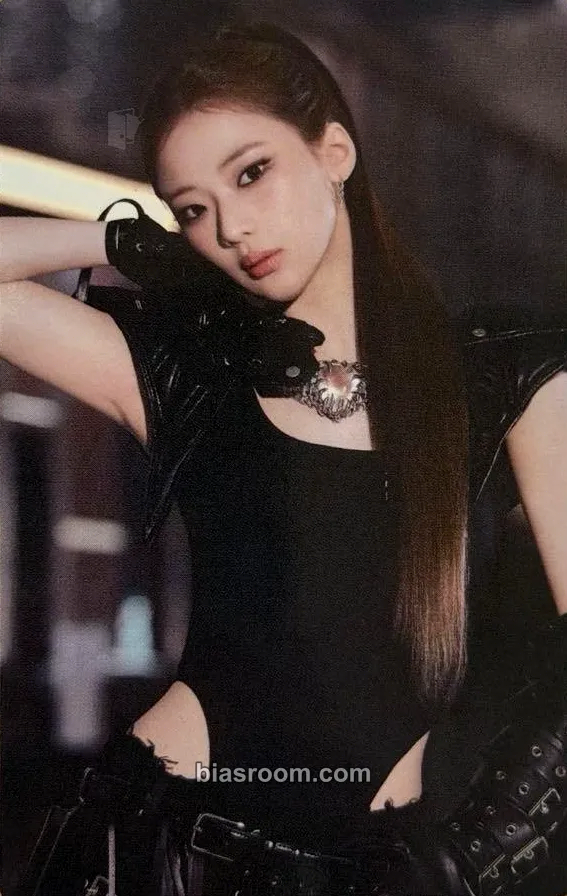 Ruka CHOOM Photocard - BABYMONSTER - BABYMONSTER K-pop photocard