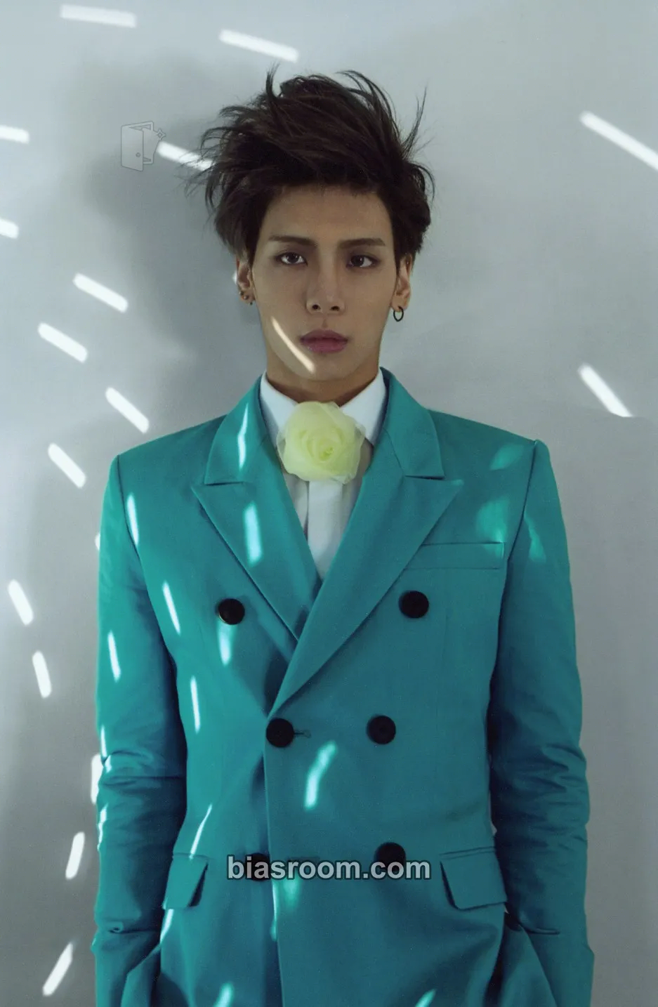 Jonghyun BASE - The 1st Mini Album Photocard - SHINee - SHINee K-pop photocard