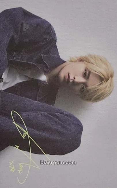 Yuta NATURE REPUBLIC x NCT 127 Photocard - NCT 127 - NCT 127 K-pop photocard
