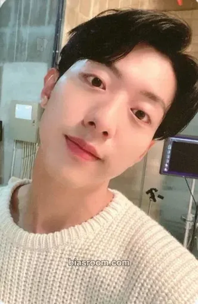 CNBLUE - Jungshin - RE-CODE Album album photocard special version